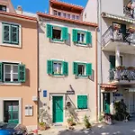 Rooms In The Center Of Split *