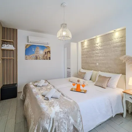 Rooms In The Center Of Split Holiday home *