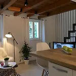 House In Centre - 3 Bedrooms And 3 Bathrooms