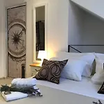 House In Centre - 3 Bedrooms And 3 Bathrooms * Split