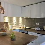 Vikendica House In Centre - 3 Bedrooms And 3 Bathrooms Split