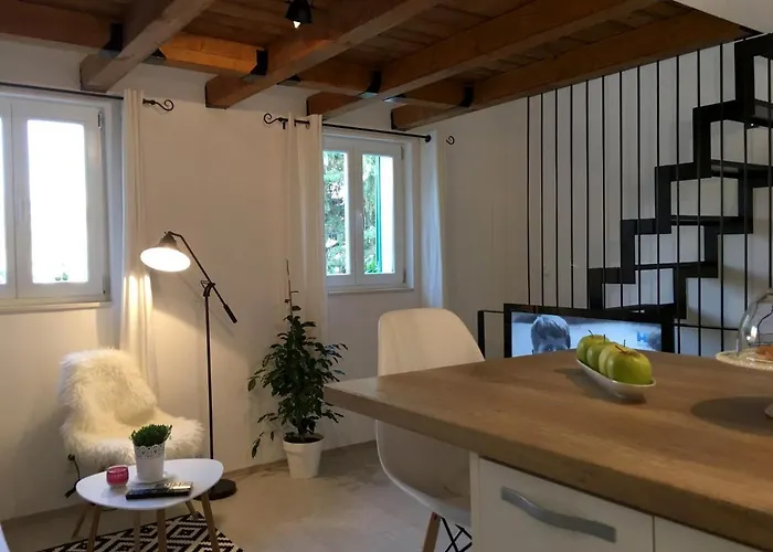 House In City Centre - 3 Bedrooms And 3 Bathrooms