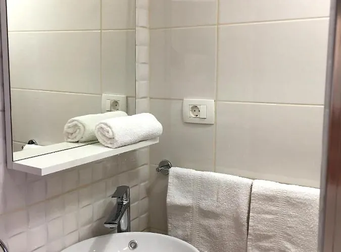 House In City Centre - 3 Bedrooms And 3 Bathrooms Holiday home