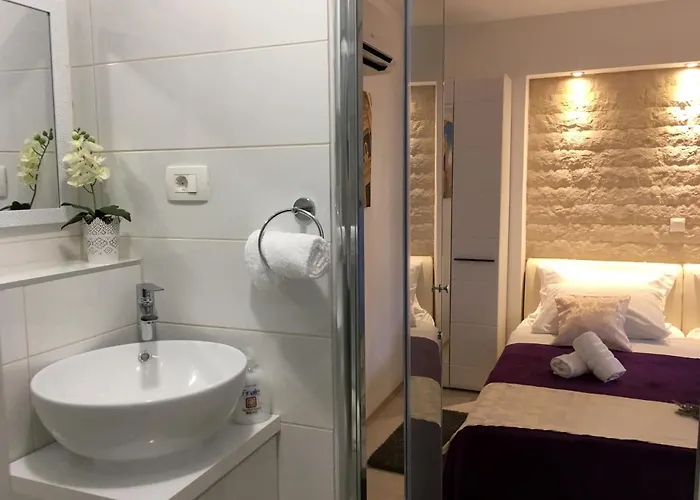 House In City Centre - 3 Bedrooms And 3 Bathrooms * Split