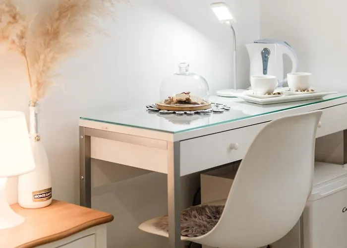 House In City Centre - 3 Bedrooms And 3 Bathrooms Ferienhaus