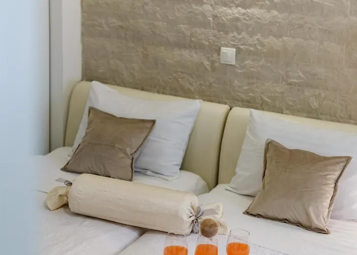 House In City Centre - 3 Bedrooms And 3 Bathrooms